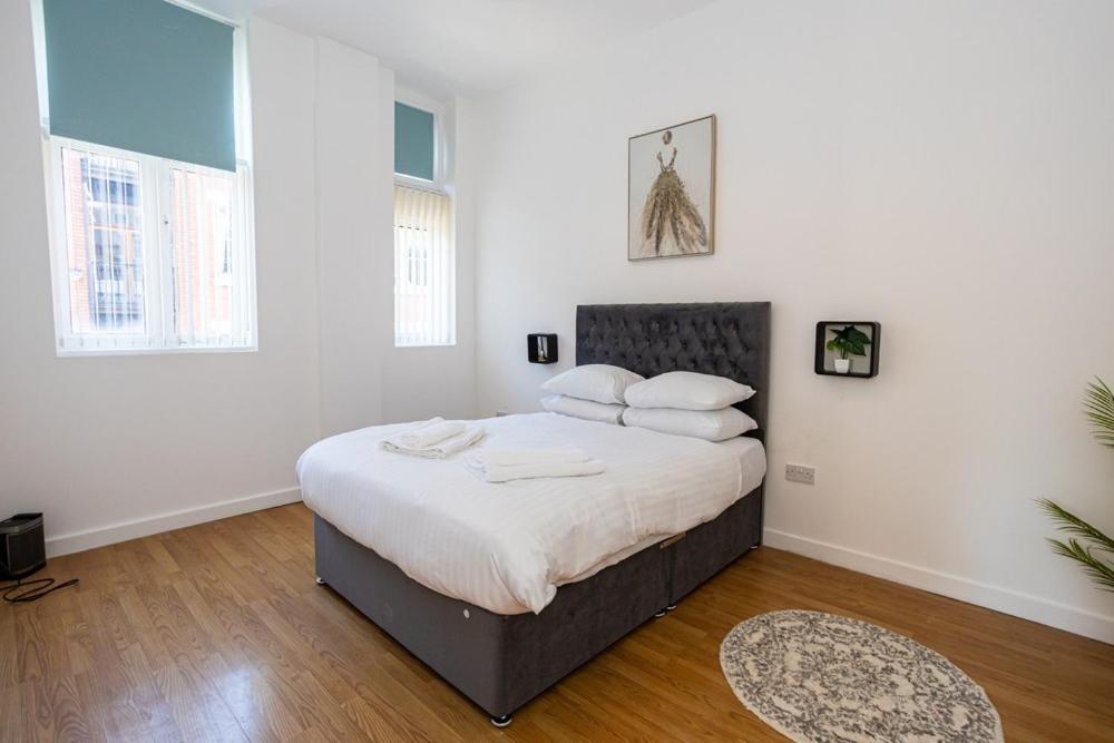 Central Liverpool L1 외부 사진