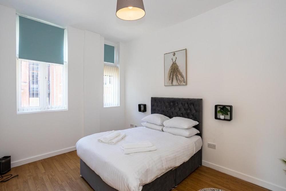 Central Liverpool L1 외부 사진