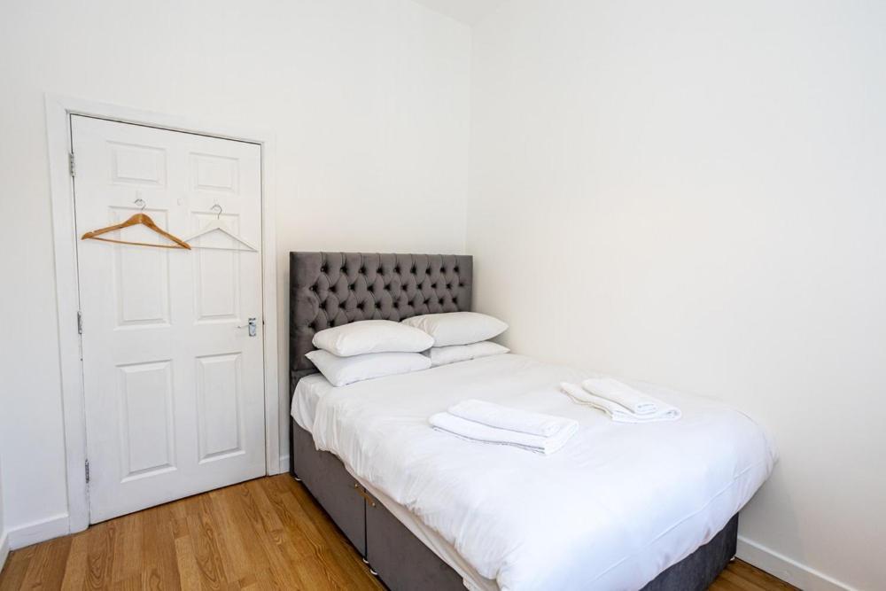 Central Liverpool L1 외부 사진